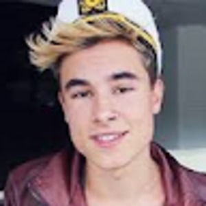 Meet your Posher, Angeleigh